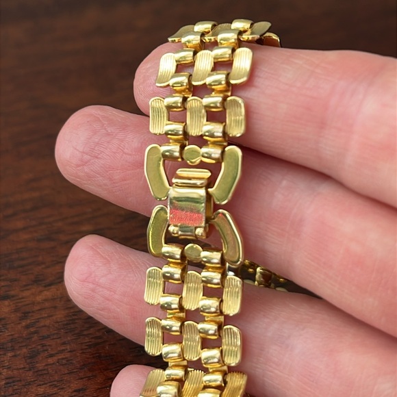 Panther link chain bracelet gold tone - Picture 9 of 11